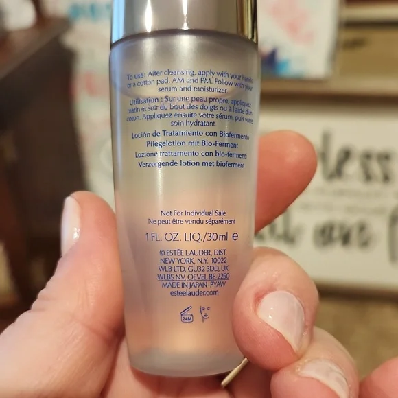 Estee Lauder Micro Essence - Picture 3 of 4